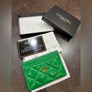 CC Green Quilted Card Holder with Gold Logo